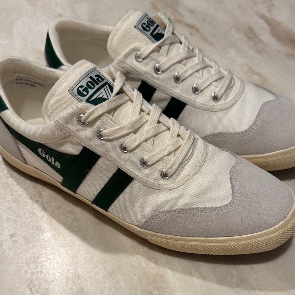 Gola Men's Cream and Green Sneakers